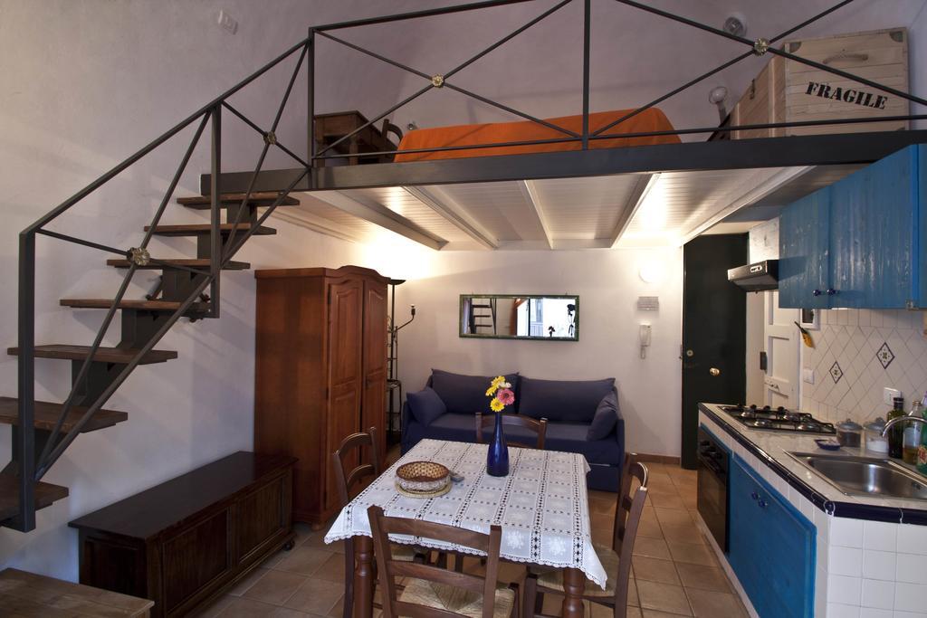 4Roomsrelax Catania Bilik gambar