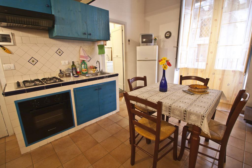 4Roomsrelax Catania Bilik gambar